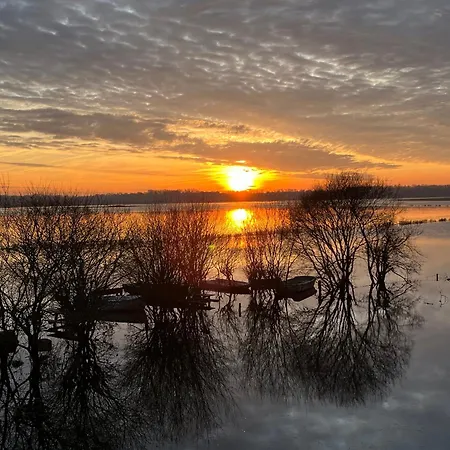 Les Marais De La Douve Hébergement de vacances