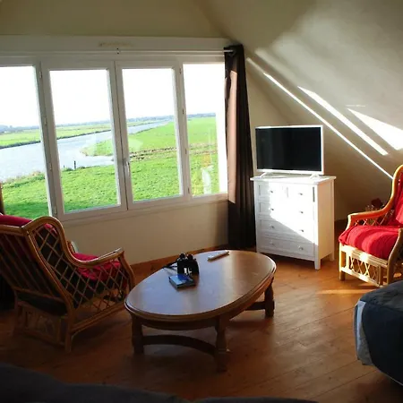 Les Marais De La Douve *