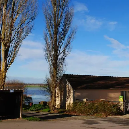 Les Marais De La Douve *