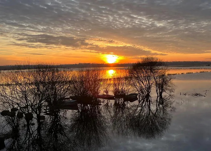 Les Marais De La Douve Hébergement de vacances