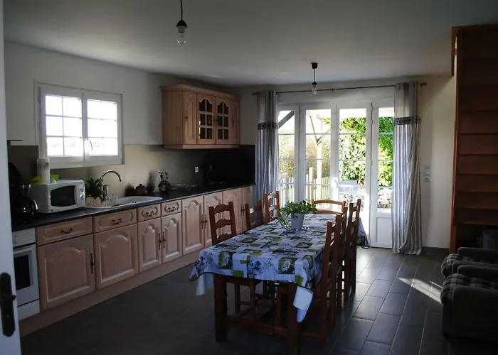 Les Marais De La Douve *