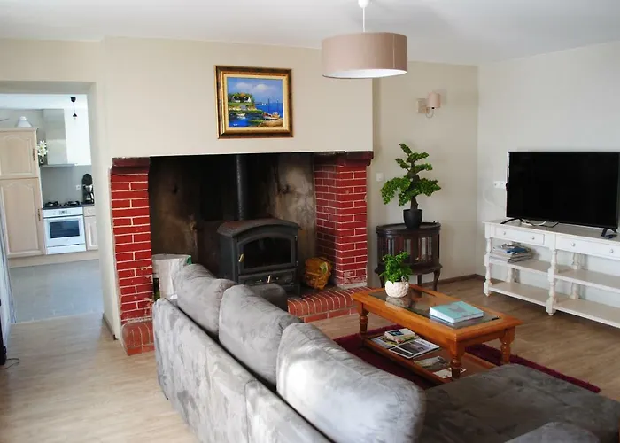 Les Marais De La Douve Hébergement de vacances *